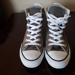 Converse shoe